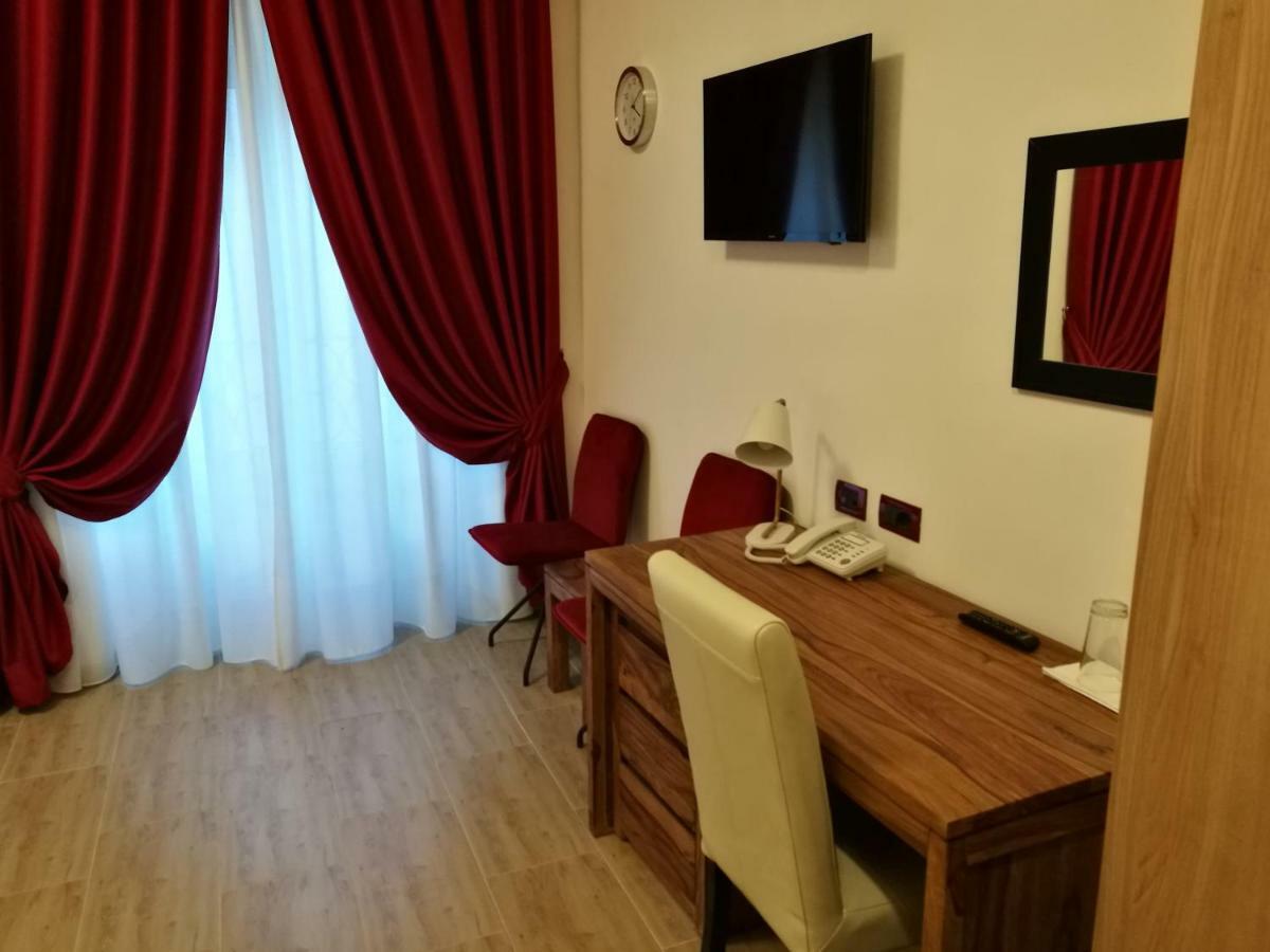 Hotel Al Trenino Accomodation Roma Exterior foto