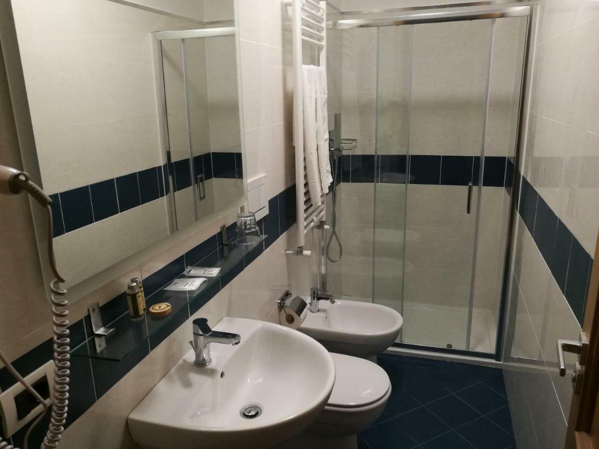 Hotel Al Trenino Accomodation Roma Exterior foto